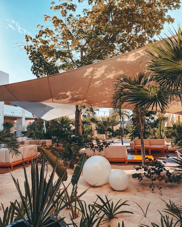 Toile coco : la touche rustique pour votre extérieur chic